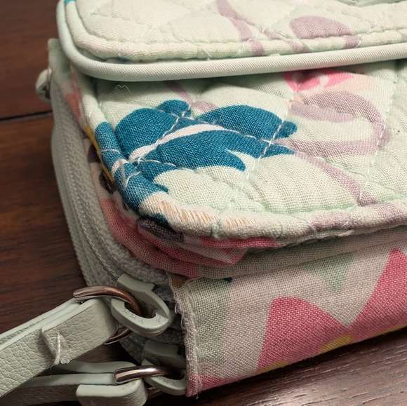 Vera Bradley Mint Flowers Hipster Crossbody Bag & Accordion Wristlet - Picture 12 of 16